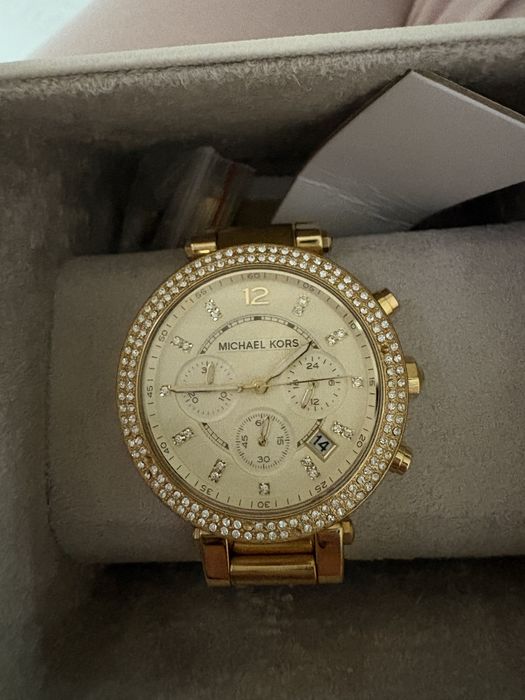 Часовник Michael Kors