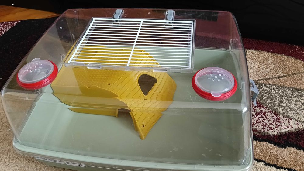 Vând cușcă hamsteri