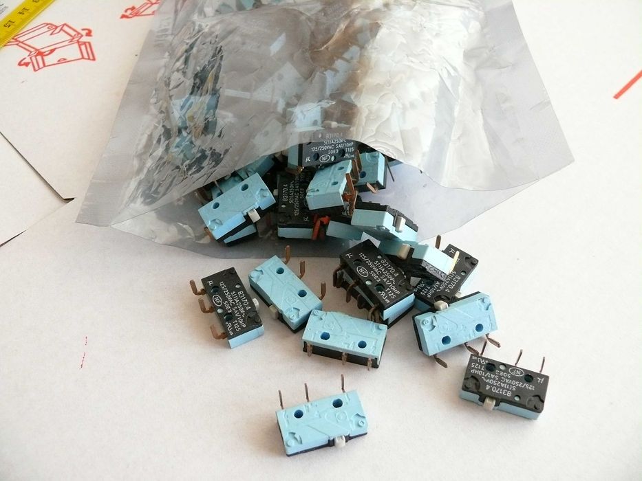 Микроключ Микро ключ превключвател