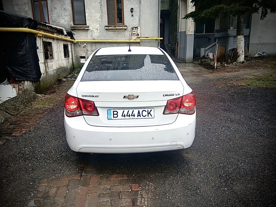 Vand Chevrolet Cruze LS!!!