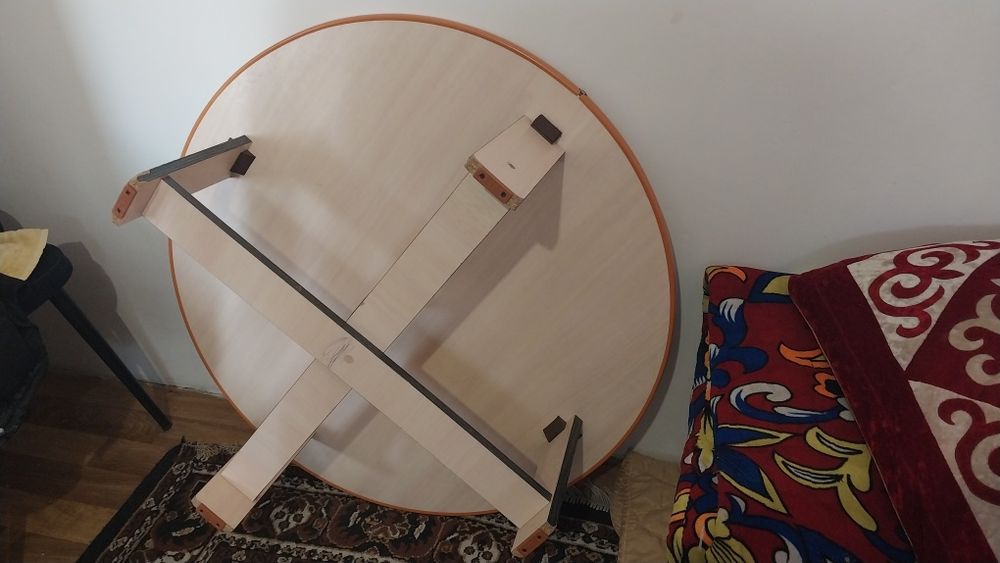 Продам Стол  срочно