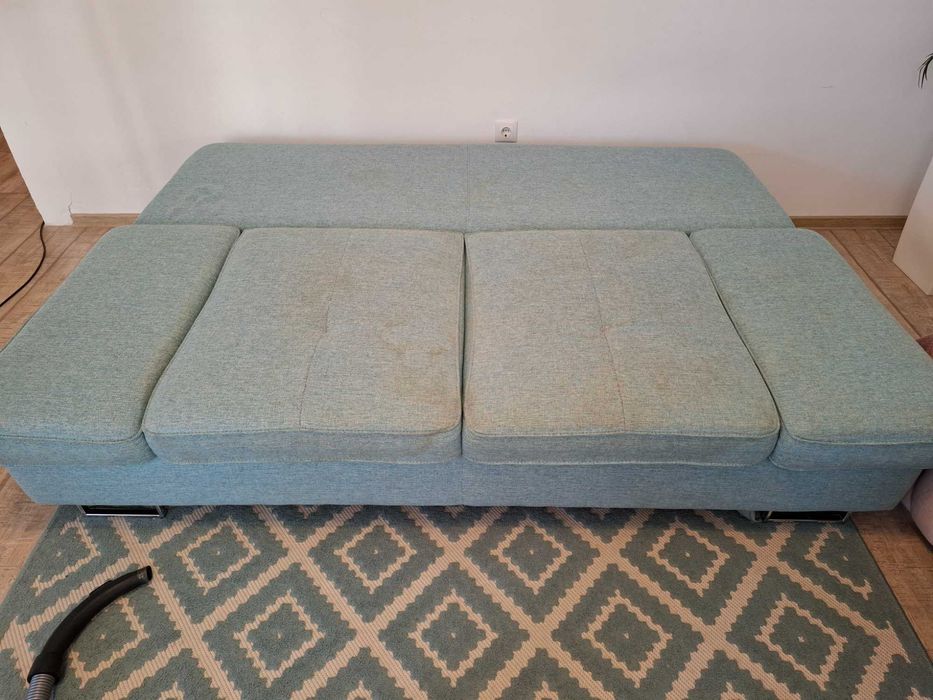 Vand 2 canapele extensibile