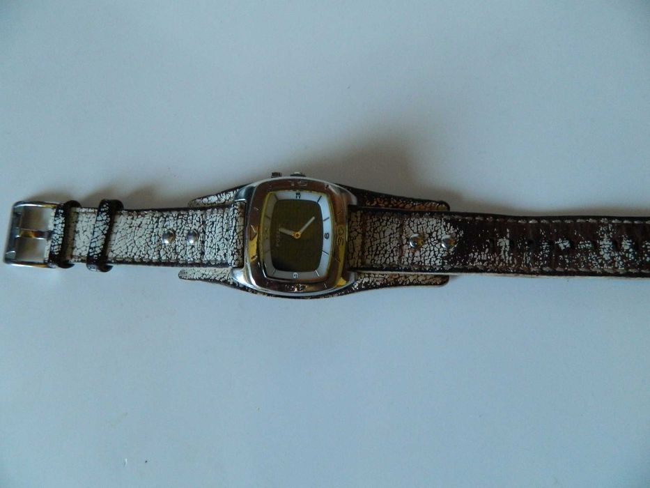 Ceas de dama FOSSIL , Big Tic , cura lata de piele , cod F26