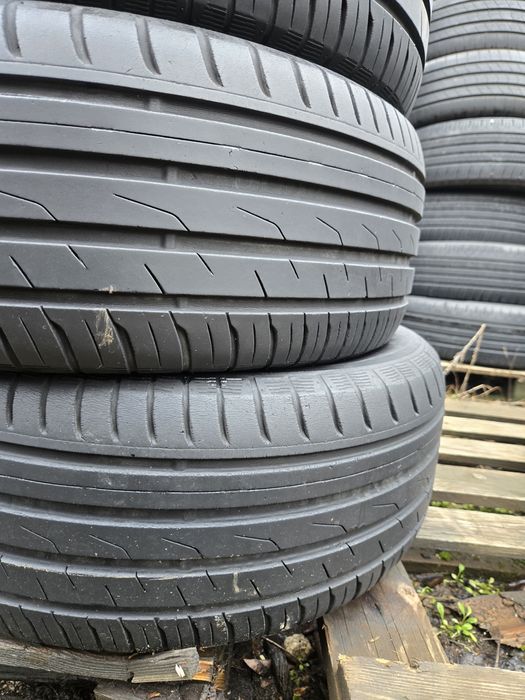 4бр. 225 55 16 Toyo летни.