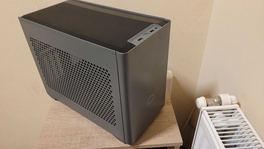 Cooler Master MasterBox NR200P V2 Mini-ITX