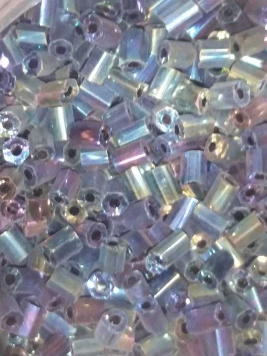 бисер,стеклярус.