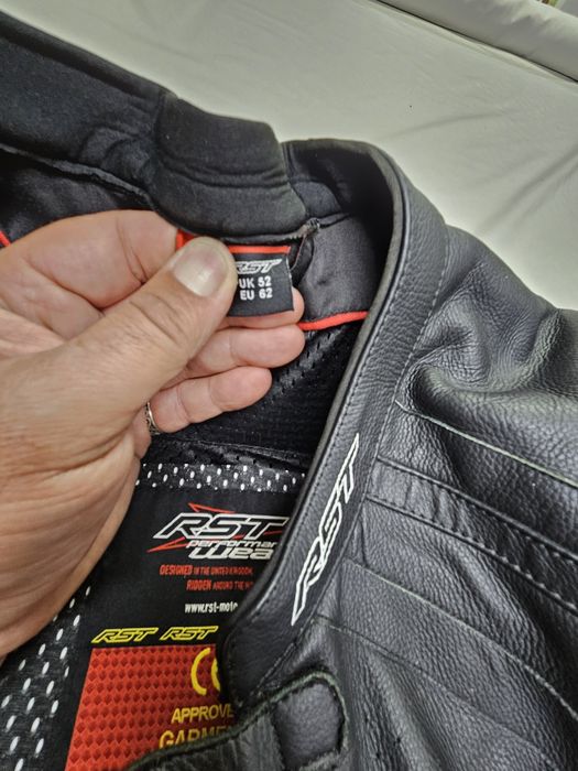 Geacă moto din piele RST 62 2XL 3XL Fundeni • OLX.ro