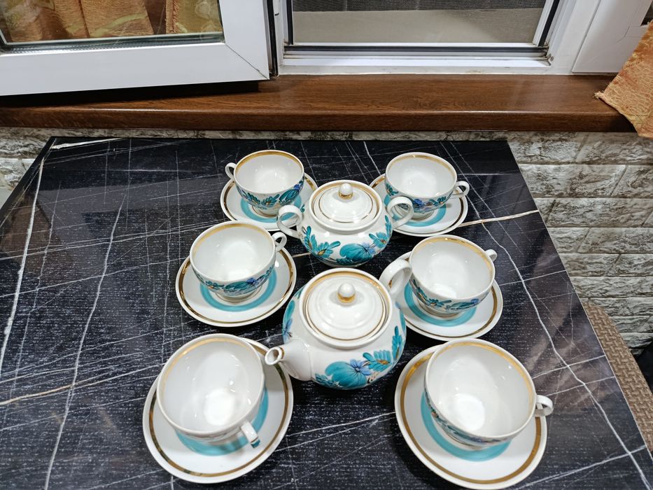 Продается чайный сервиз