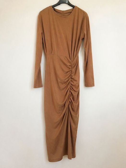 Rochie midi maro/caramel M, elegantă, drapată, mânecă lungă