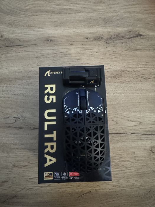 ATTACK SHARK R5 Ultra 8K — 39 г / PAW3950MAX / Carbon Fiber / Новая