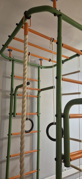 Продам шведскую стенку