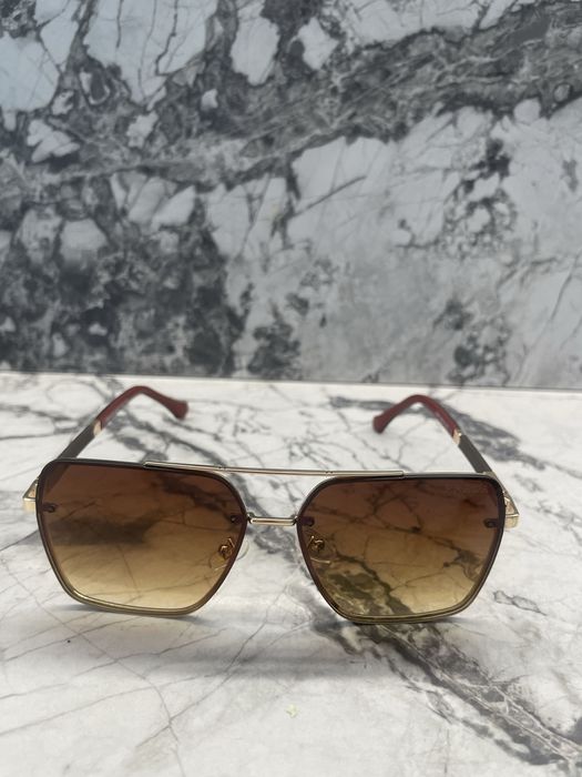 Ochelari de soare Prada