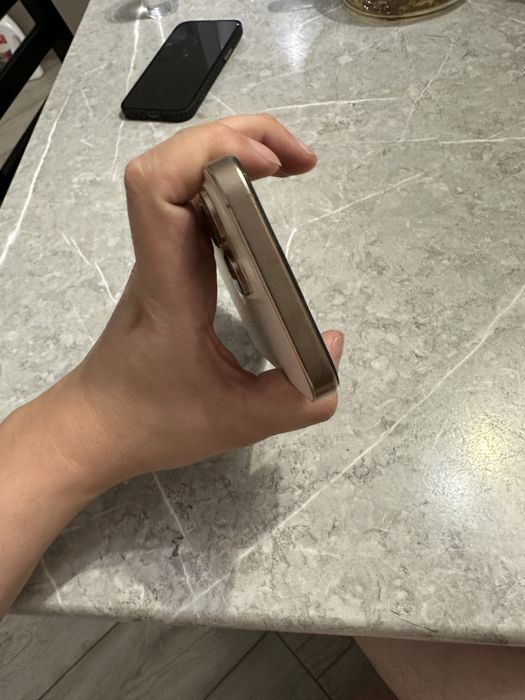 Iphone 16pro max e-sim 256gb