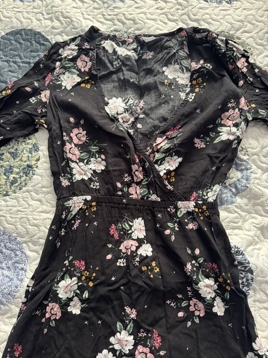 Черна туника на цветя