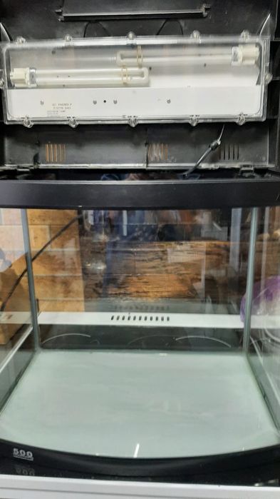 Продадут аквариум