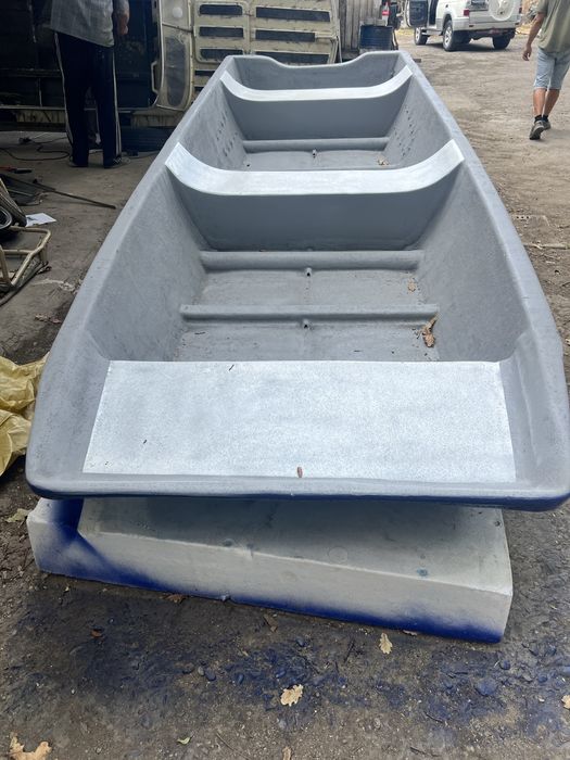 Лодка Казанка 6 пластик