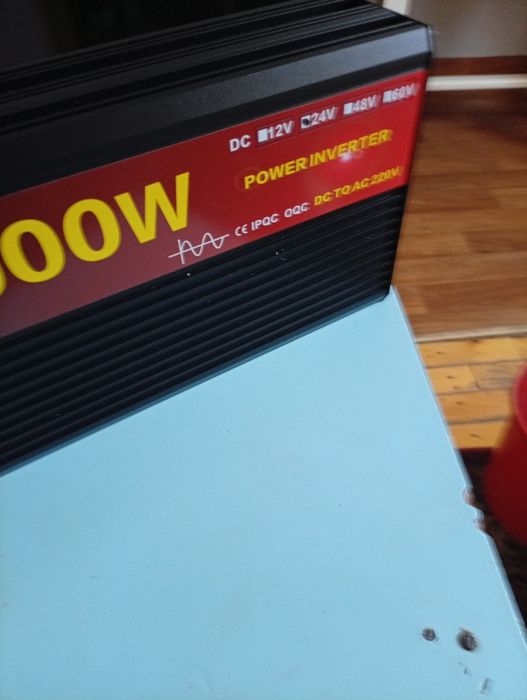 Invertor auto 5000wnou cu sinusoida pura de la2500 la5000