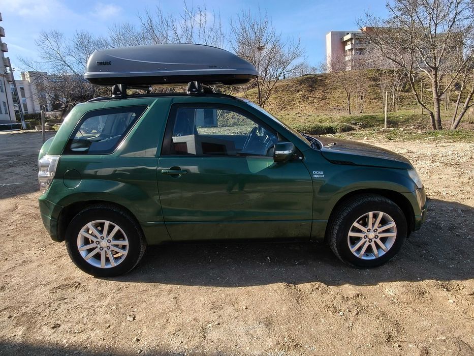 Grand Vitara an 2009 4x4 in 3 usi