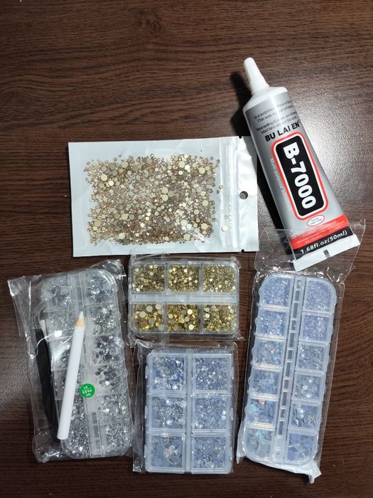 Lot pietricele decorative plus adeziv