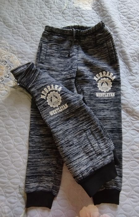 Ветровки и брюки на мальчика