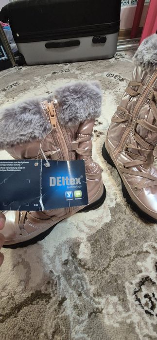 Ghete fete îmblanite