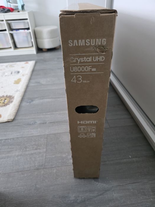 Smart TV SAMSUNG UHD 108 cm nou sigilat 1000lei