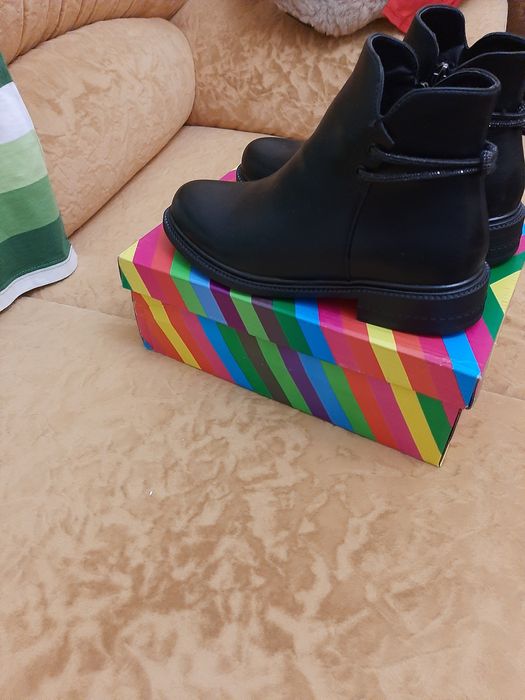 Ботинка  демисезонный