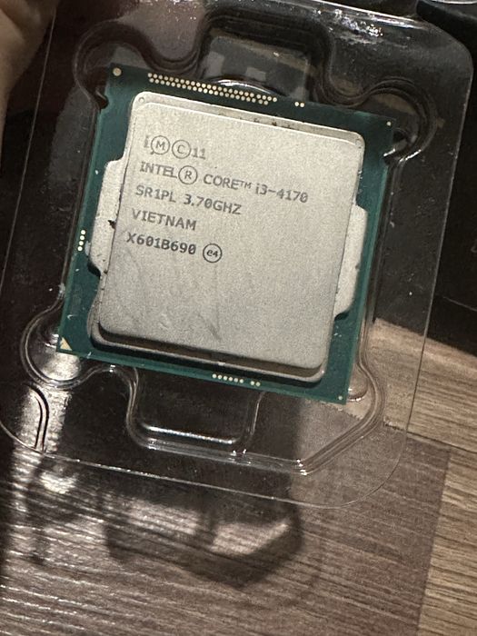 Placa de baza asus h81m-k si procesor i3 4170