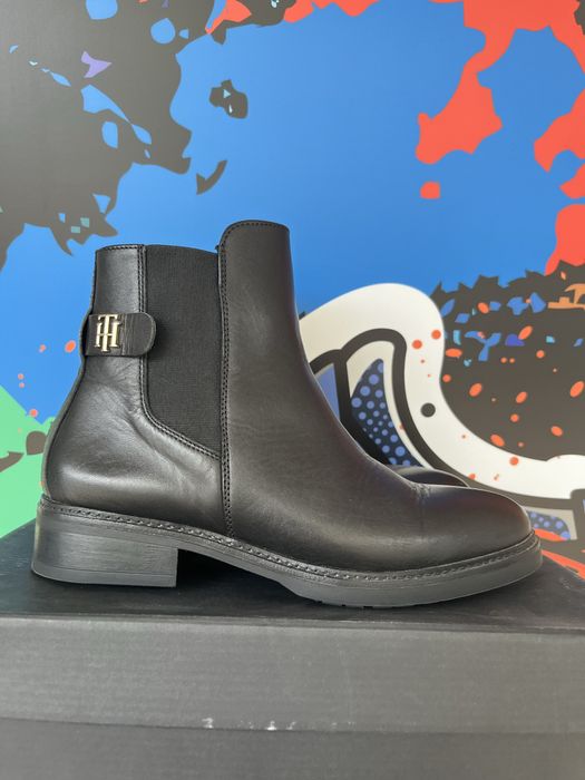 Дамски  боти тип челси Tommy Hilfiger номер 38