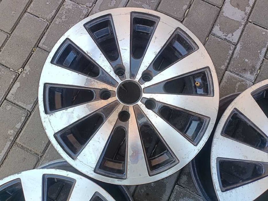 Продам легкосплавные диски на BMW 5 e39