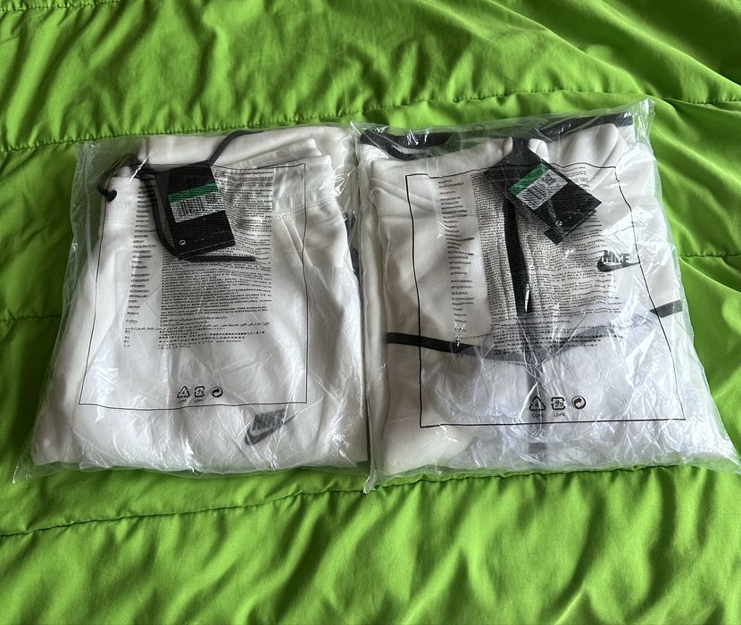 Мъжки комплект Nike Tech Fleece L оригинален