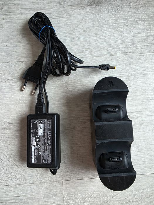 Dock incarcare Controller SONY PlayStation 4 CUH-ZDC1