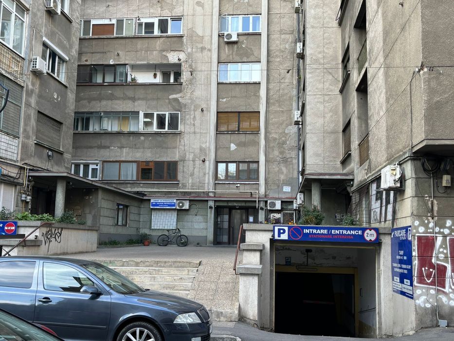 Locuri parcare de inchiriat