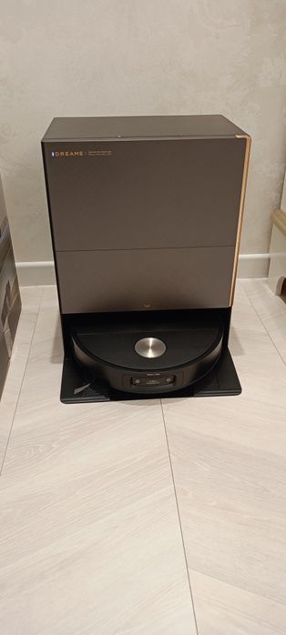 Dreame X60 ultra complete black and white