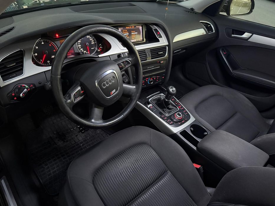 Audi A4 2011 2.0d b8