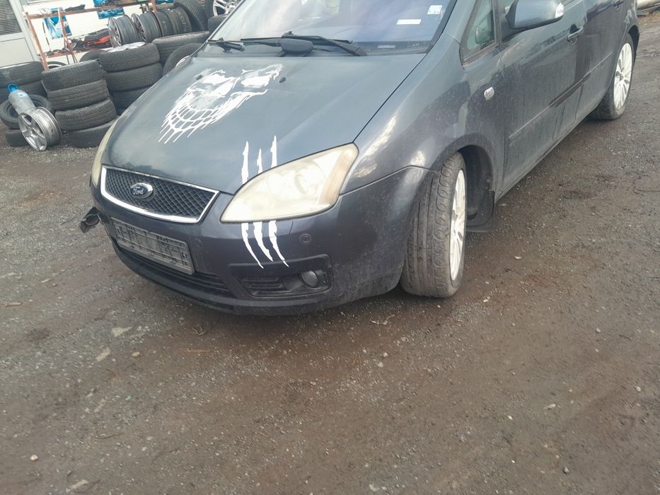 Продавам Форд с макс на части