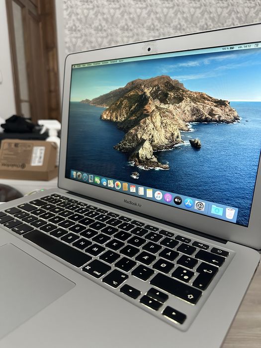Macbook Air A1466 baterie noua