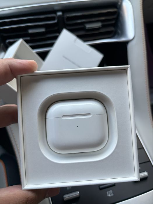 Продам AirPods 3