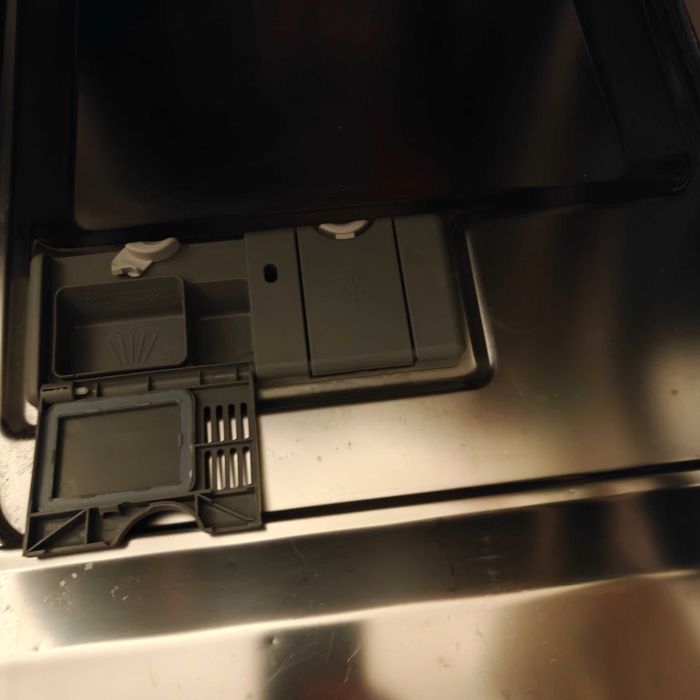 съдомиялна 45см Electrolux ESF 46710 за поправка или части