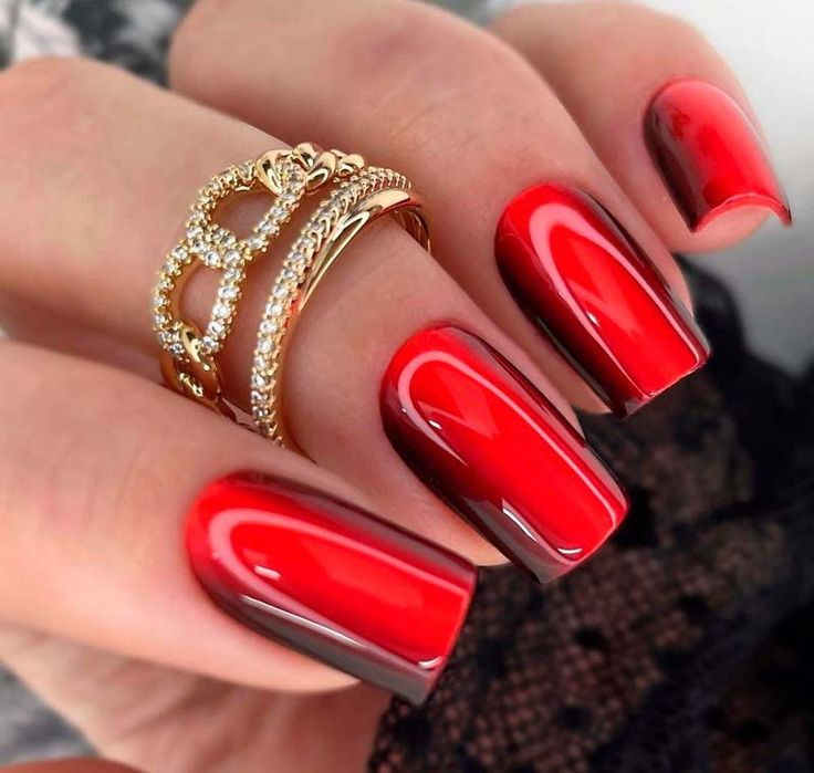 Маникюр/педикюр с выездом