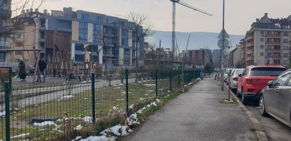 Продава се Двустаен апартамент в София, Манастирски ливади - 75 кв.м за 1734 €/кв.м - Снимка #1