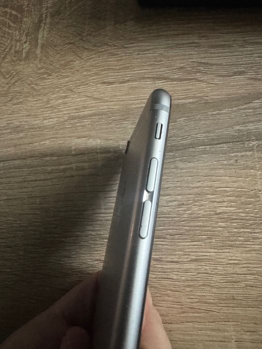 iPhone 6S-В добро състояние