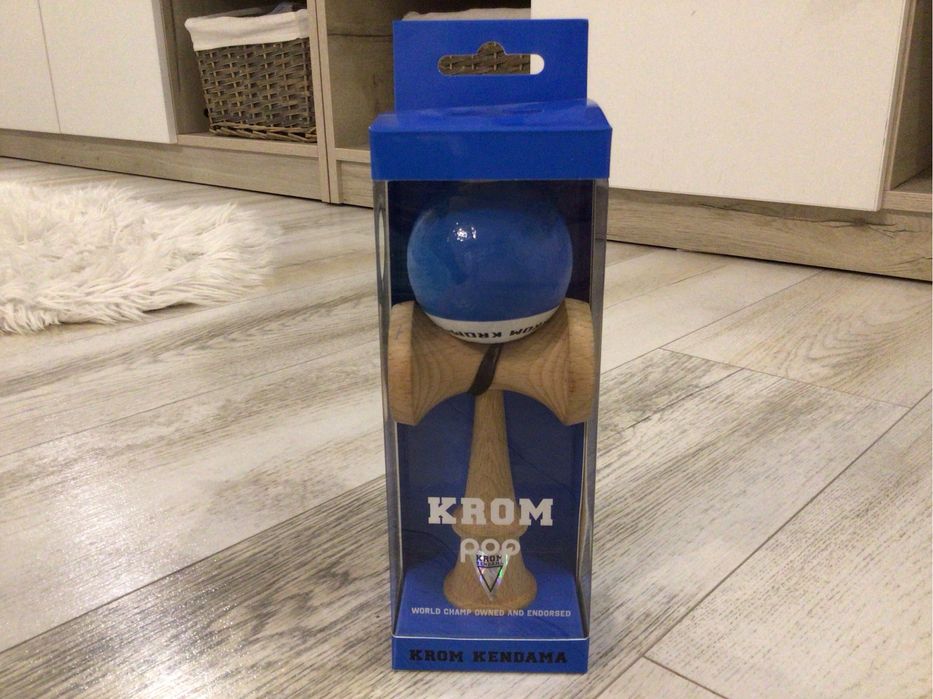 Krom Pop LoL Sticky Clear - Stare foarte bună