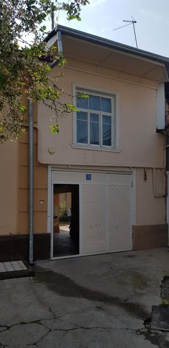 Uchastka Dombirobod maxalla 3.39 sotix 7 xona Srochna