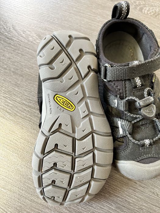 Детски туристически сандали KEEN