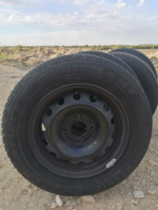 4броя гуми с джанти за Ситроен или Рено