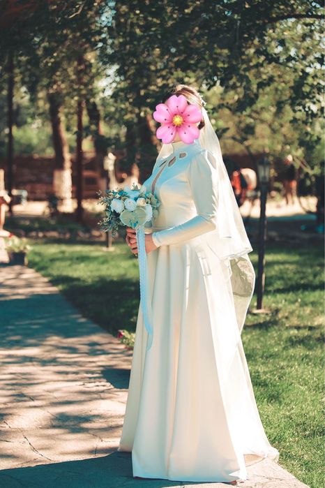 красивое элегантное свадебное платье