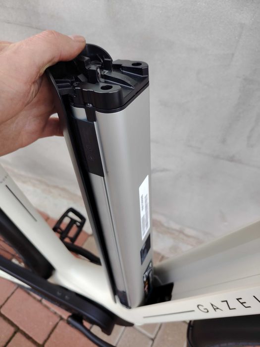 Bicicleta Electrica Bosch Smart Kiox Generatia 5-Varf de Gama-Pe Curea