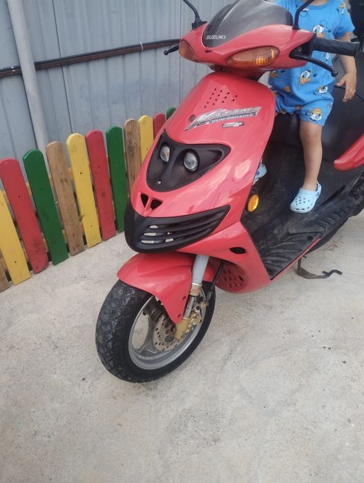 Suzuki Katana 49 cm