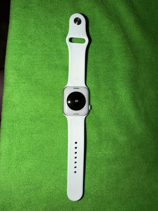 Apple Watch SE 44мм 32GB (series 2)